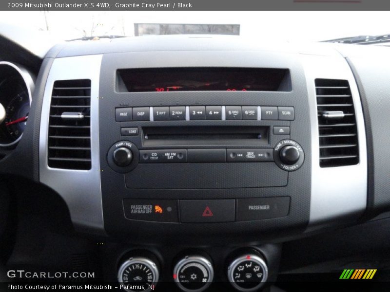 Graphite Gray Pearl / Black 2009 Mitsubishi Outlander XLS 4WD