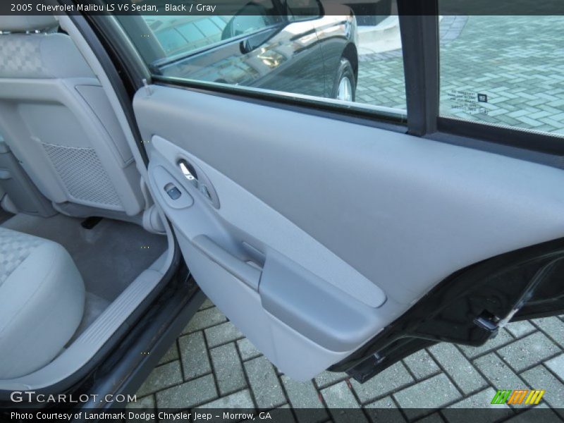 Black / Gray 2005 Chevrolet Malibu LS V6 Sedan
