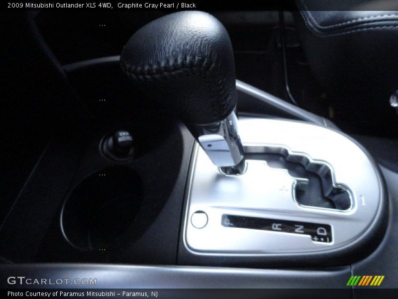 Graphite Gray Pearl / Black 2009 Mitsubishi Outlander XLS 4WD