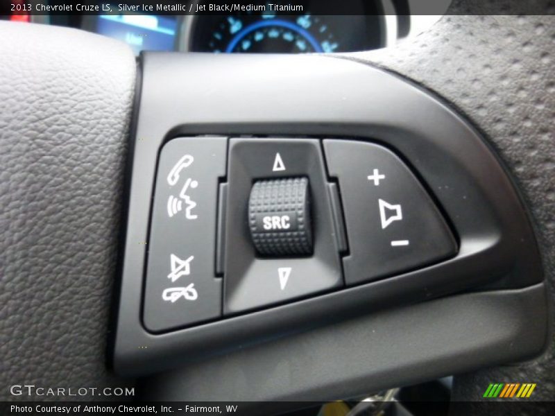 Silver Ice Metallic / Jet Black/Medium Titanium 2013 Chevrolet Cruze LS