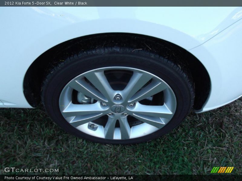 Clear White / Black 2012 Kia Forte 5-Door SX