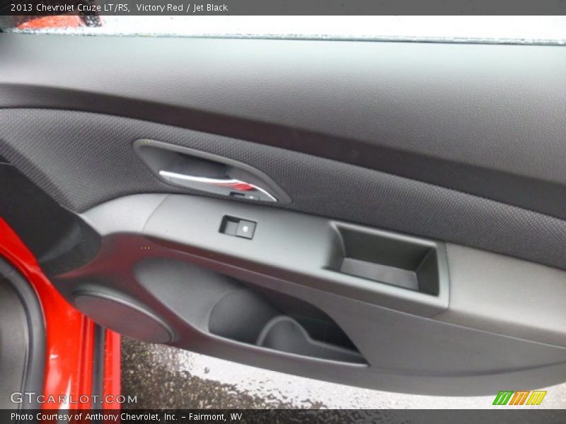 Victory Red / Jet Black 2013 Chevrolet Cruze LT/RS