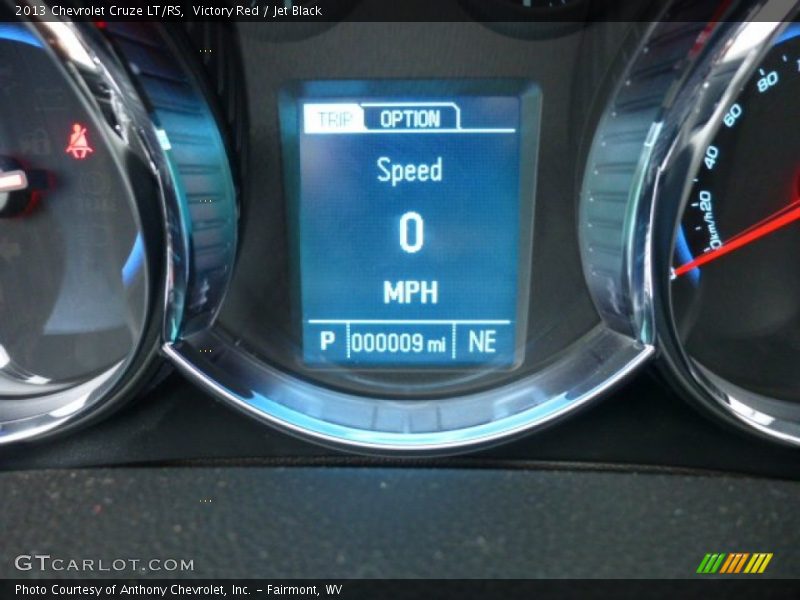 Victory Red / Jet Black 2013 Chevrolet Cruze LT/RS