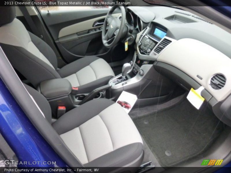  2013 Cruze LS Jet Black/Medium Titanium Interior