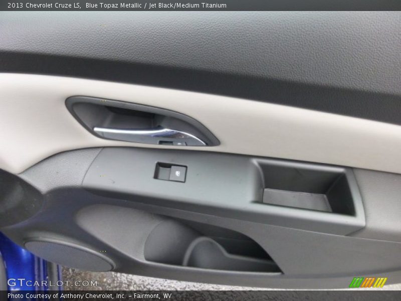 Blue Topaz Metallic / Jet Black/Medium Titanium 2013 Chevrolet Cruze LS