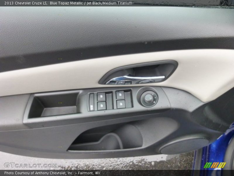 Blue Topaz Metallic / Jet Black/Medium Titanium 2013 Chevrolet Cruze LS