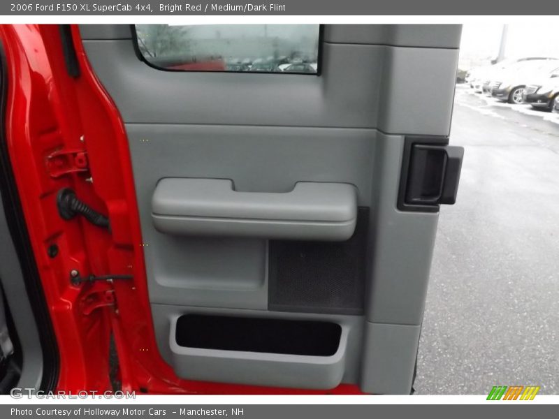 Bright Red / Medium/Dark Flint 2006 Ford F150 XL SuperCab 4x4