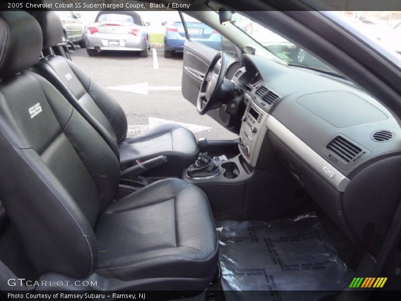  2005 Cobalt SS Supercharged Coupe Ebony Interior