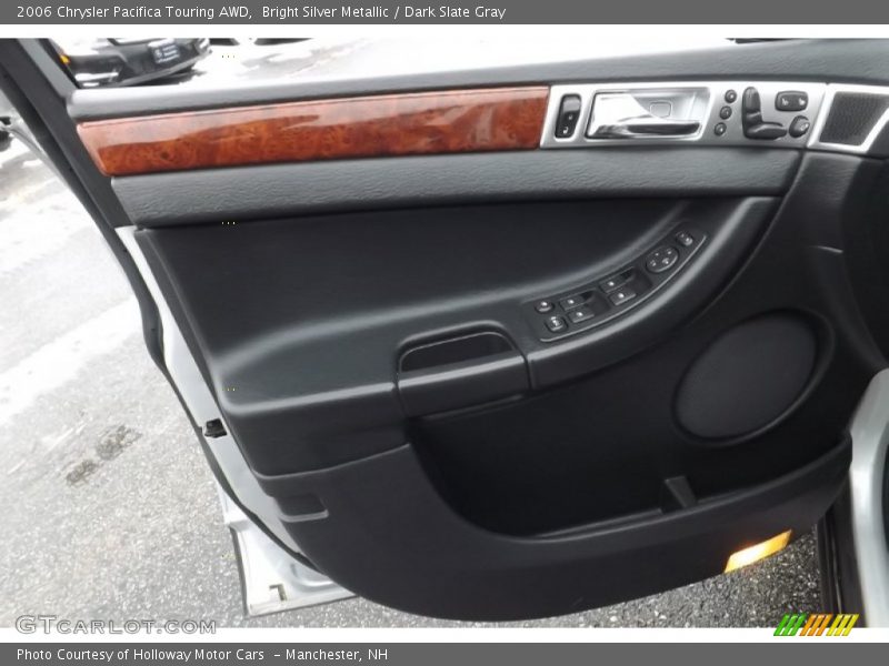 Door Panel of 2006 Pacifica Touring AWD