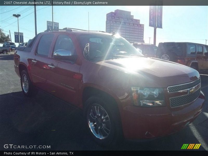 Victory Red / Ebony/Light Cashmere 2007 Chevrolet Avalanche LTZ