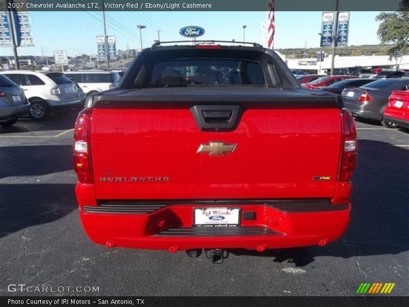 Victory Red / Ebony/Light Cashmere 2007 Chevrolet Avalanche LTZ