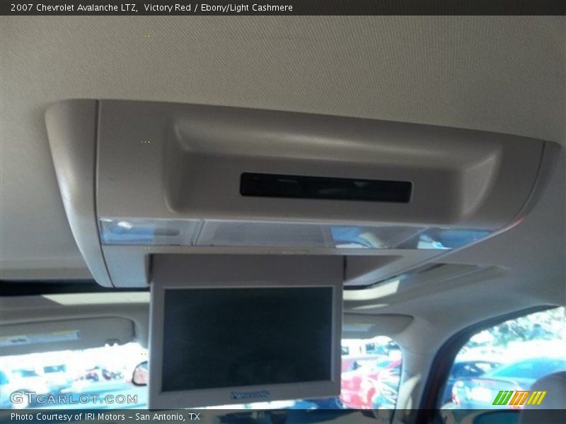 Victory Red / Ebony/Light Cashmere 2007 Chevrolet Avalanche LTZ