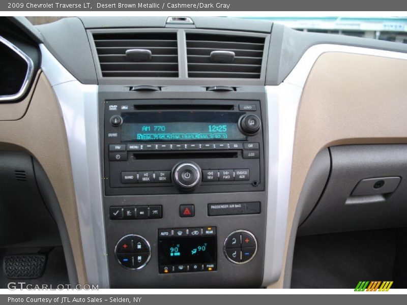 Controls of 2009 Traverse LT