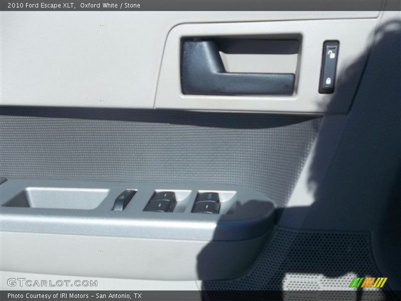 Oxford White / Stone 2010 Ford Escape XLT