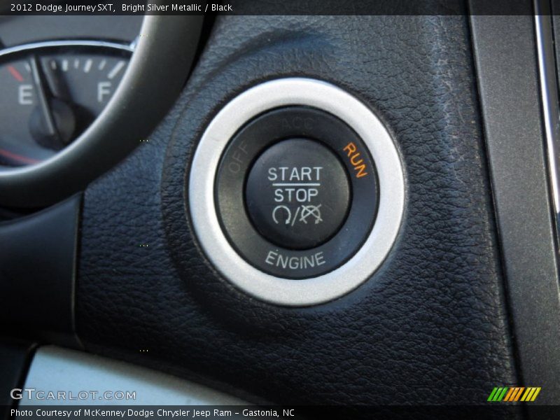 Bright Silver Metallic / Black 2012 Dodge Journey SXT
