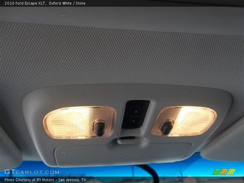 Oxford White / Stone 2010 Ford Escape XLT