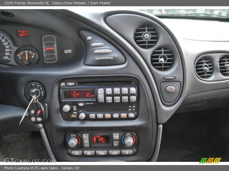 Controls of 2000 Bonneville SE