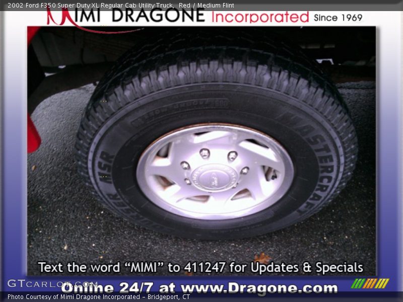 Red / Medium Flint 2002 Ford F350 Super Duty XL Regular Cab Utility Truck