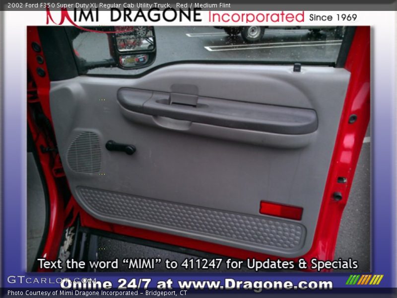 Red / Medium Flint 2002 Ford F350 Super Duty XL Regular Cab Utility Truck