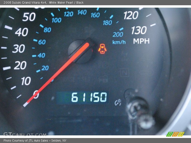 White Water Pearl / Black 2008 Suzuki Grand Vitara 4x4