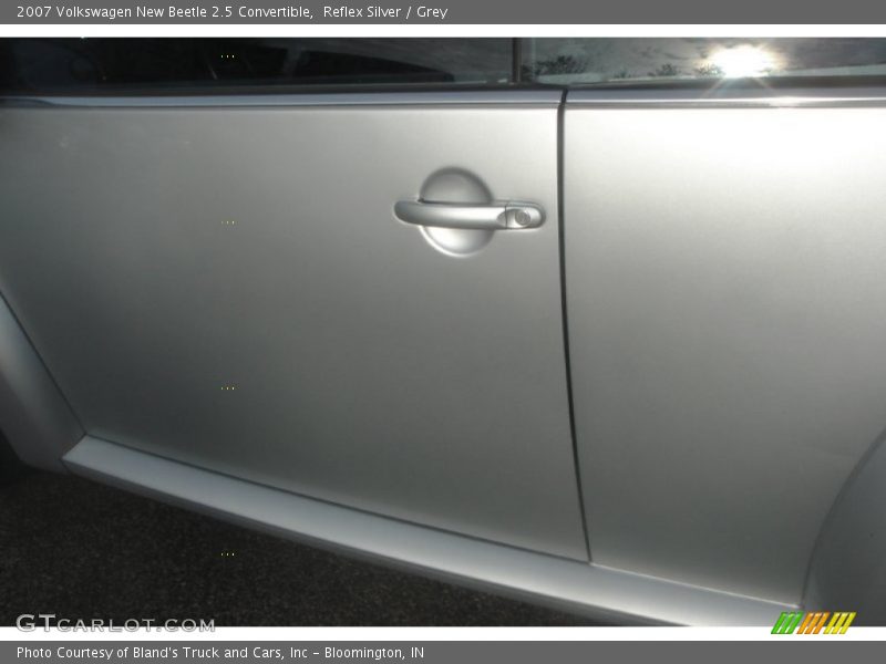 Reflex Silver / Grey 2007 Volkswagen New Beetle 2.5 Convertible