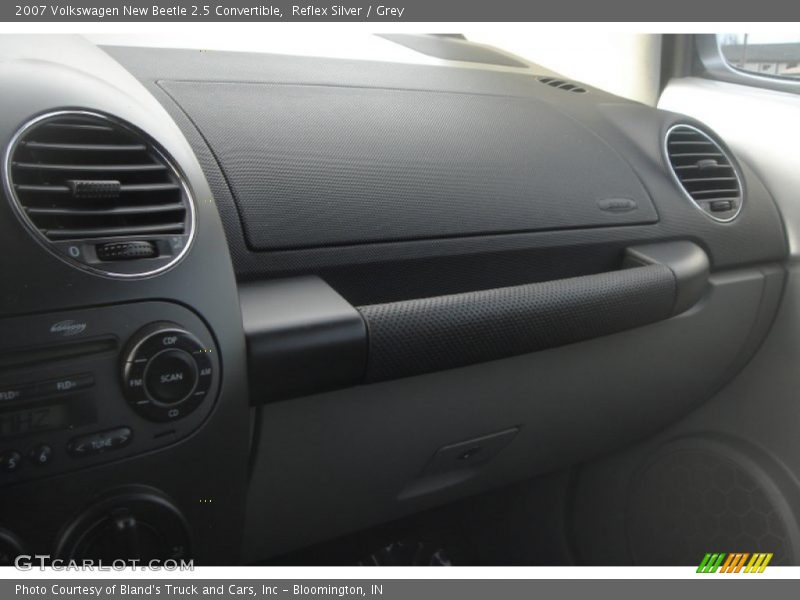 Reflex Silver / Grey 2007 Volkswagen New Beetle 2.5 Convertible