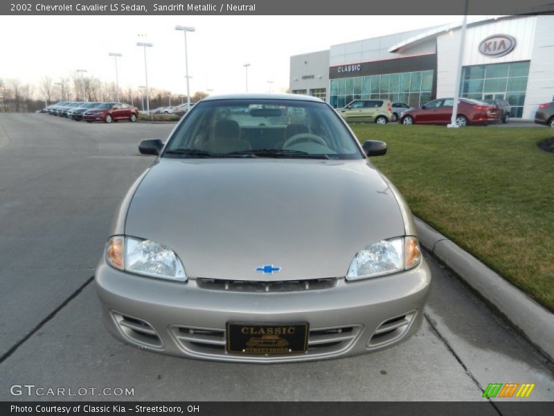 Sandrift Metallic / Neutral 2002 Chevrolet Cavalier LS Sedan