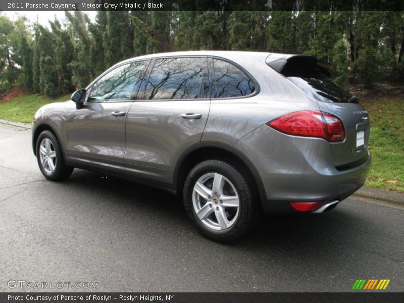 Meteor Grey Metallic / Black 2011 Porsche Cayenne