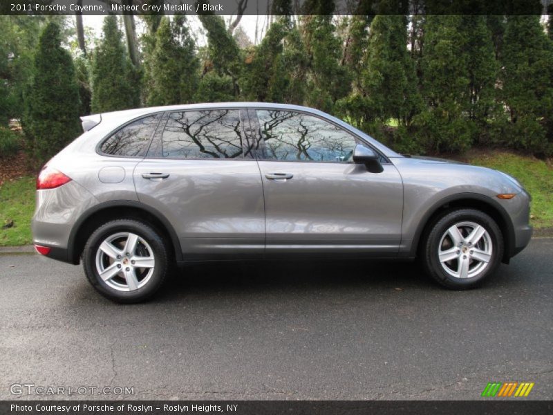 Meteor Grey Metallic / Black 2011 Porsche Cayenne