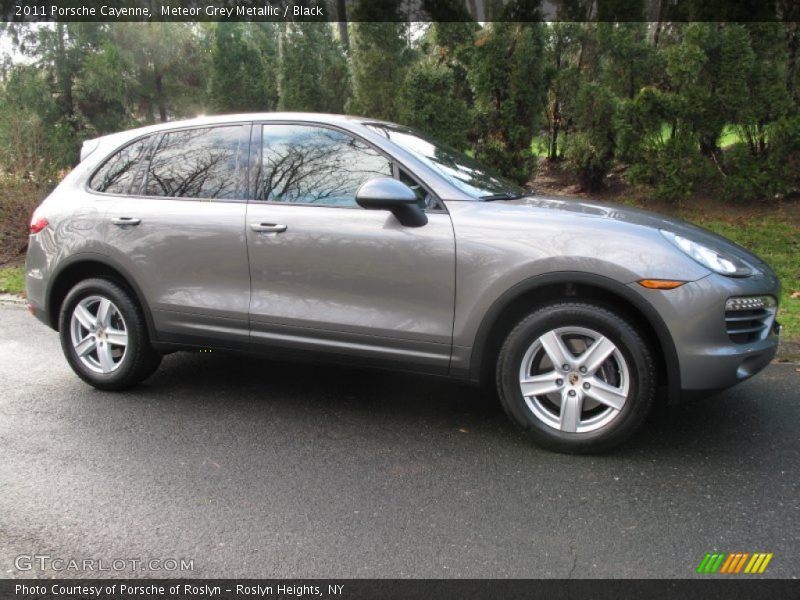 Meteor Grey Metallic / Black 2011 Porsche Cayenne