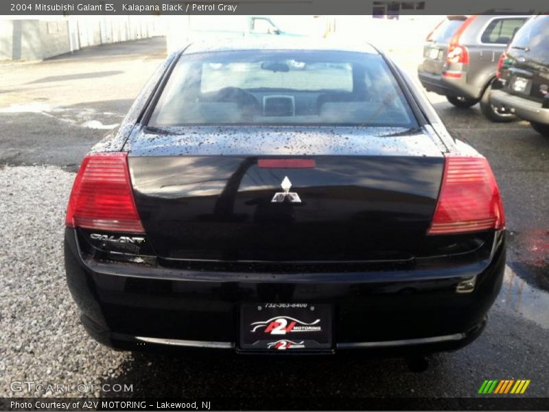 Kalapana Black / Petrol Gray 2004 Mitsubishi Galant ES