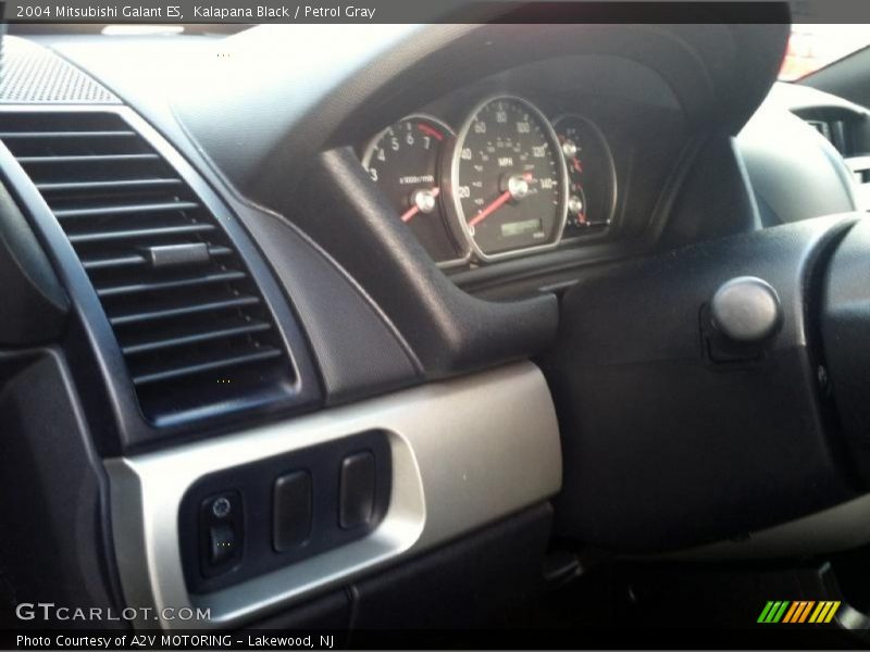 Kalapana Black / Petrol Gray 2004 Mitsubishi Galant ES