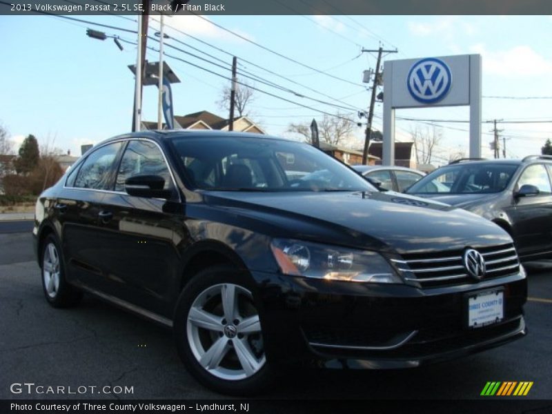 Black / Titan Black 2013 Volkswagen Passat 2.5L SE