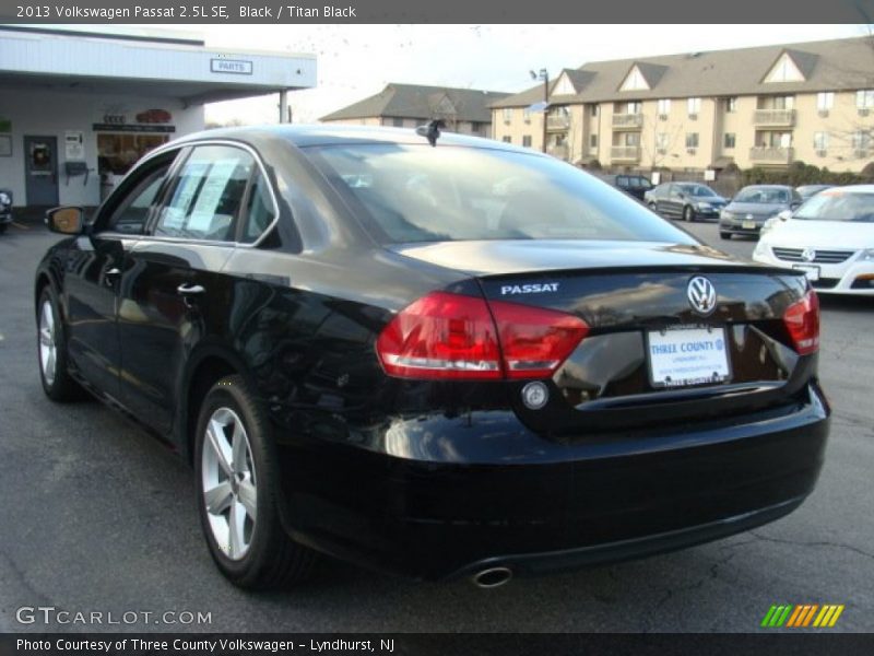 Black / Titan Black 2013 Volkswagen Passat 2.5L SE