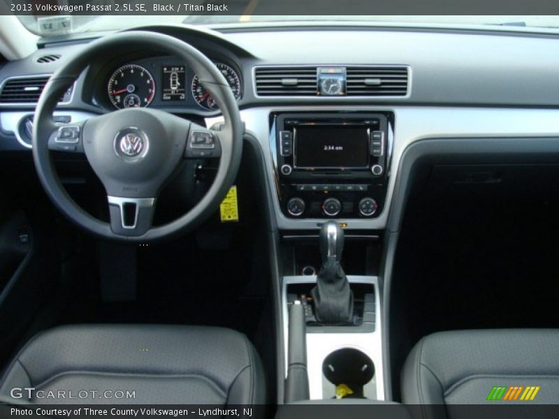 Black / Titan Black 2013 Volkswagen Passat 2.5L SE