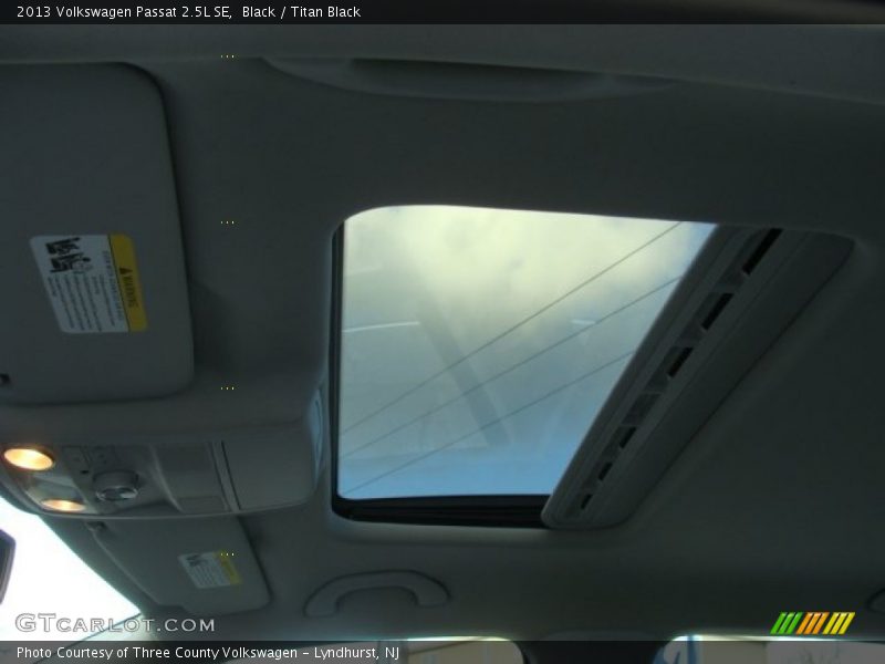 Black / Titan Black 2013 Volkswagen Passat 2.5L SE
