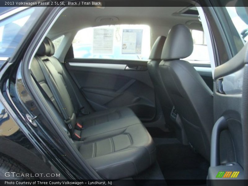 Black / Titan Black 2013 Volkswagen Passat 2.5L SE