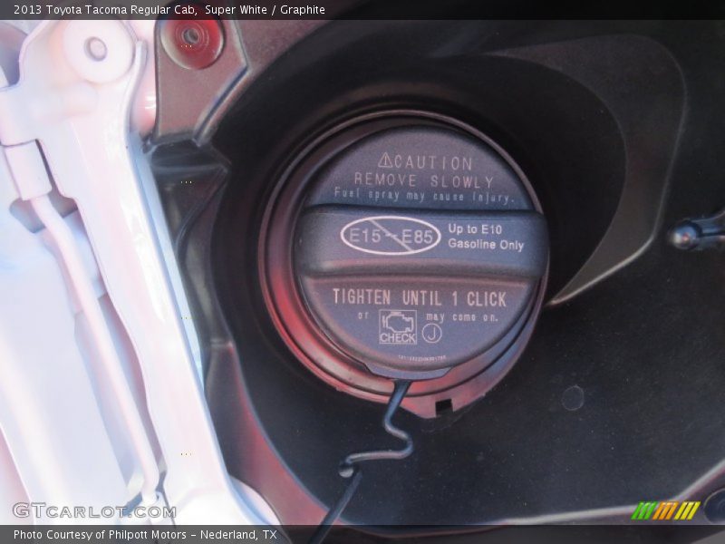 Super White / Graphite 2013 Toyota Tacoma Regular Cab