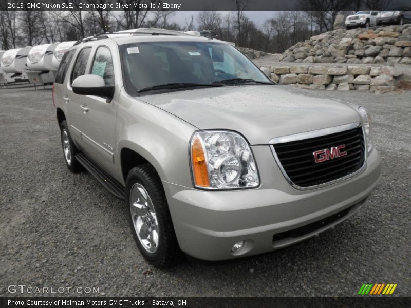 Champagne Silver Metallic / Ebony 2013 GMC Yukon SLE