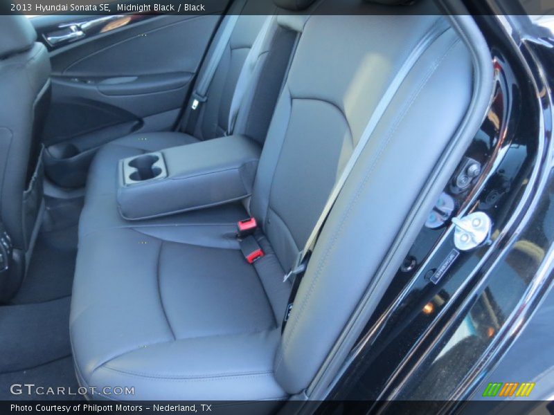Midnight Black / Black 2013 Hyundai Sonata SE