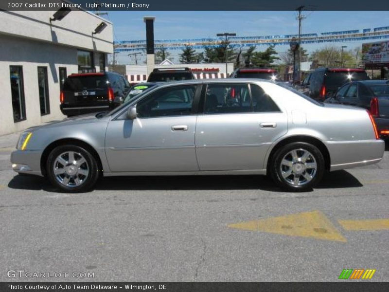 Light Platinum / Ebony 2007 Cadillac DTS Luxury