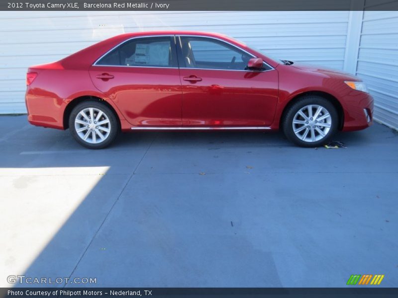 Barcelona Red Metallic / Ivory 2012 Toyota Camry XLE