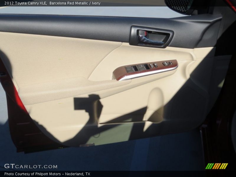 Barcelona Red Metallic / Ivory 2012 Toyota Camry XLE