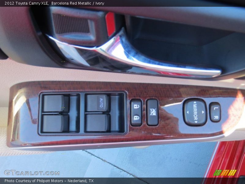 Barcelona Red Metallic / Ivory 2012 Toyota Camry XLE