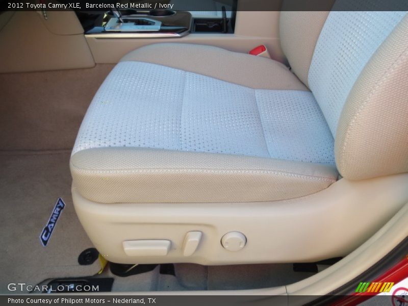Barcelona Red Metallic / Ivory 2012 Toyota Camry XLE