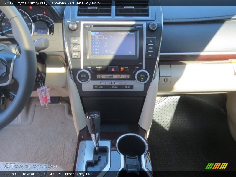 Barcelona Red Metallic / Ivory 2012 Toyota Camry XLE