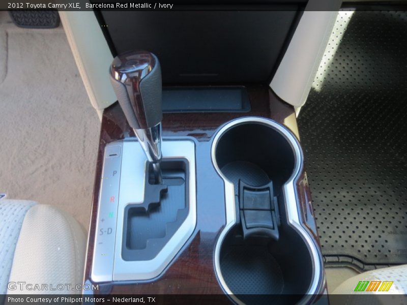 Barcelona Red Metallic / Ivory 2012 Toyota Camry XLE