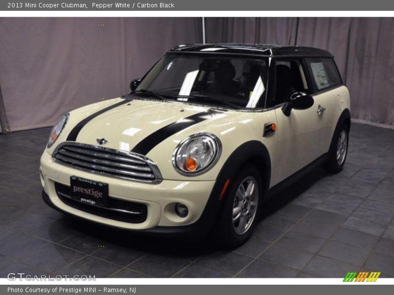 Pepper White / Carbon Black 2013 Mini Cooper Clubman