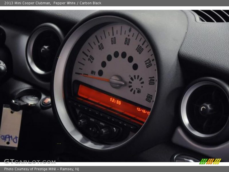 Pepper White / Carbon Black 2013 Mini Cooper Clubman