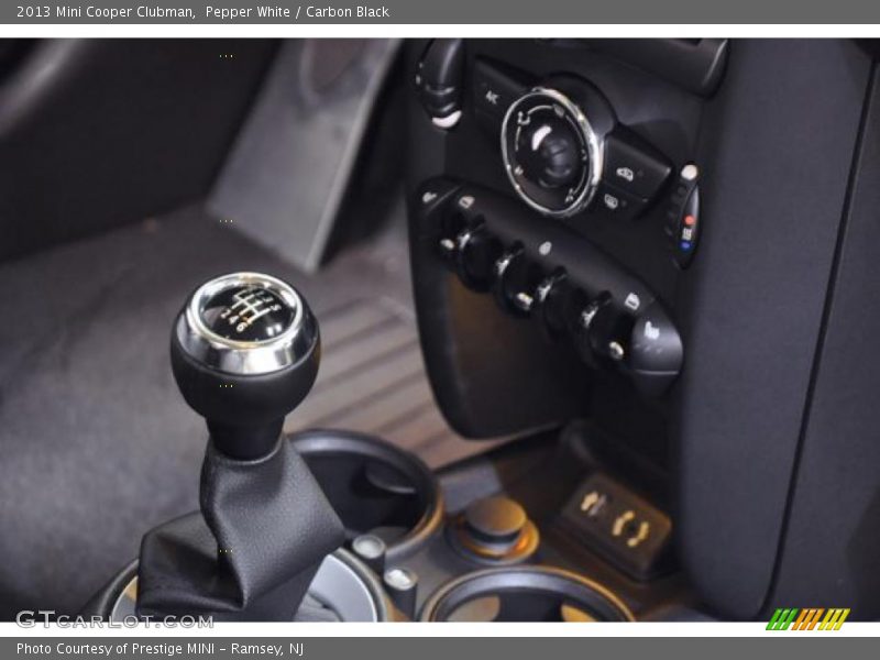 Pepper White / Carbon Black 2013 Mini Cooper Clubman